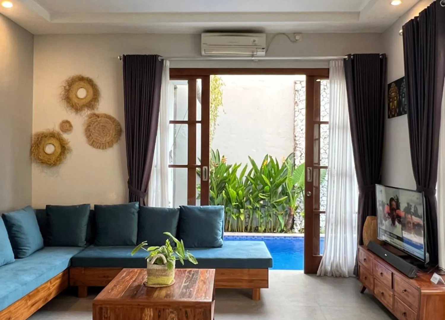 2 Bedroom Pepper House Villa Near Gwk Jimbaran - Garden View