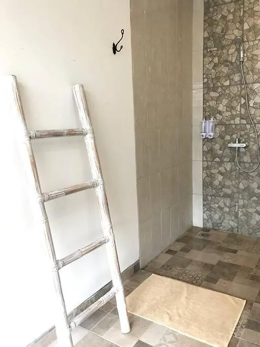 2 Bedroom Pepper House Villa Near Gwk Jimbaran - Garden View